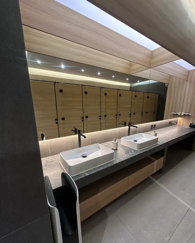 Basins and lockers